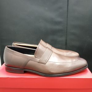 Men slip on loafers size US 10 never worn original box